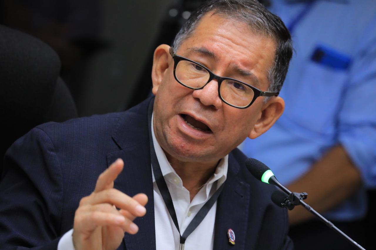 Eugenio Chicas afirma que en el FMLN hay una división interna que impide impulsar cambios eugenio-chicas-afirma-que-en-el-fmln-hay-una-division-interna-que-impide-impulsar-cambios